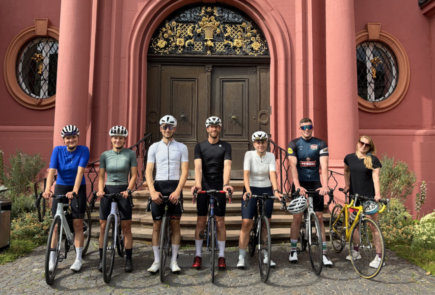 Du betrachtest gerade step group ride 2026