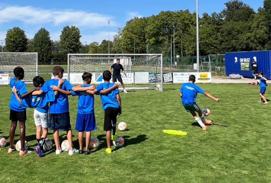 Du betrachtest gerade Drei besondere Tage beim Fußballcamp im Europa-Park